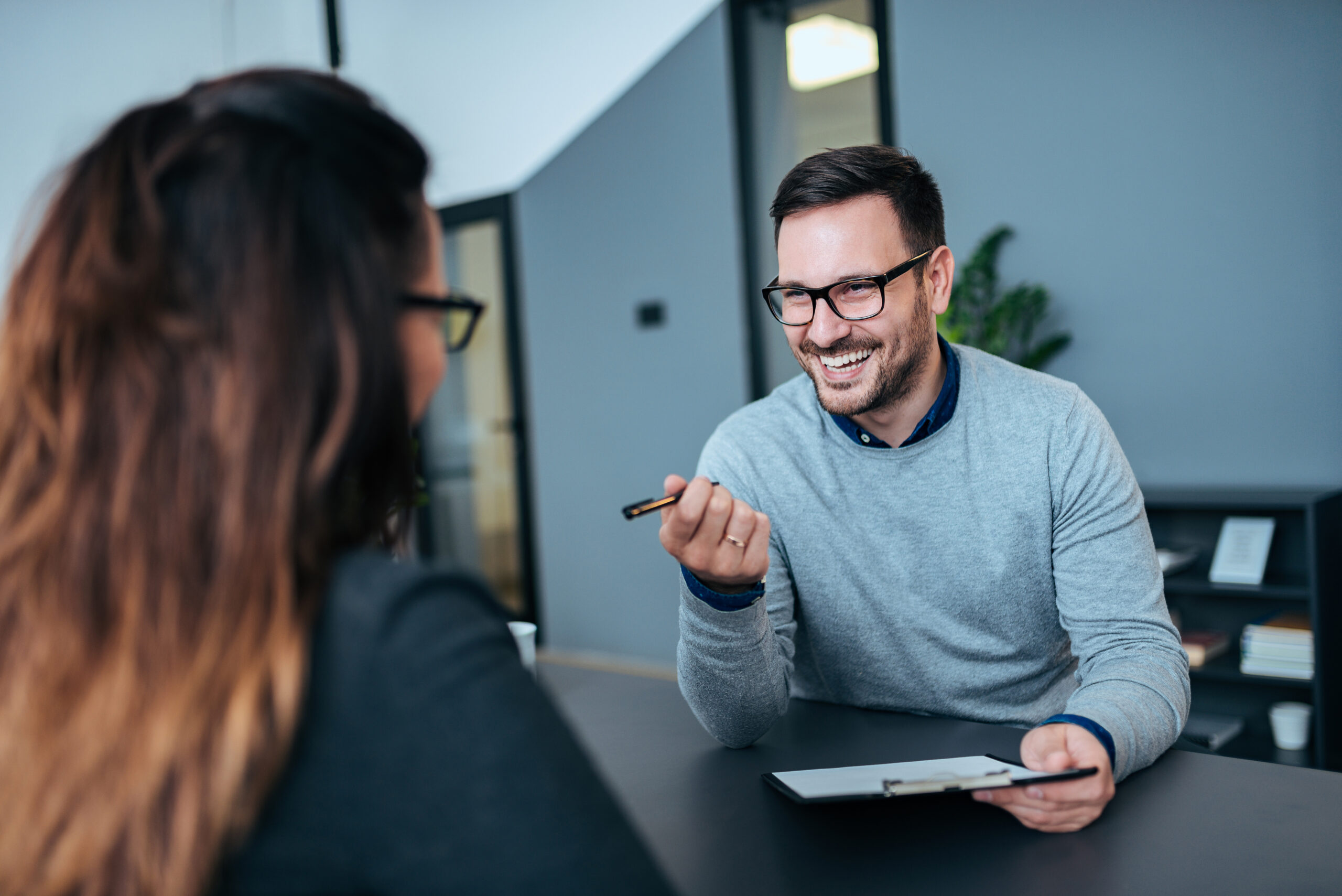 Como montar um currículo: passo a passo no mercado imobiliário