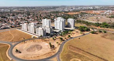 Vista aérea do Parque Elmar Arantes Cabral, no Parque América