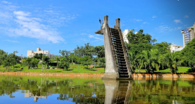 Imagem do Lago das Rosas, ícone do Setor Oeste